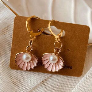 Cute Pink Enamel shell with Faux pearl design Fashion earrings set